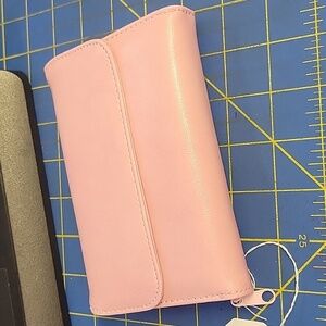Multi Functure 6x4 Wallet New - Light Pink
